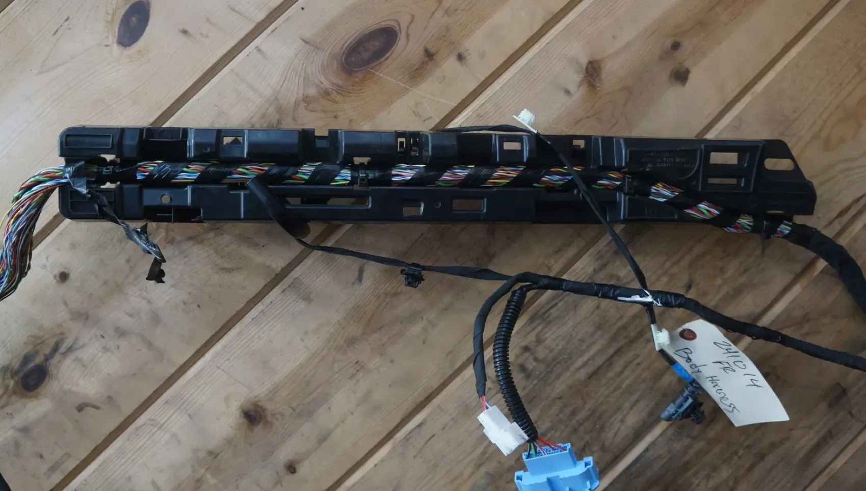 1682234-00-H Жгут — ліва бічна збірка HARNESS-LEFT HAND SIDE ASSEMBLY