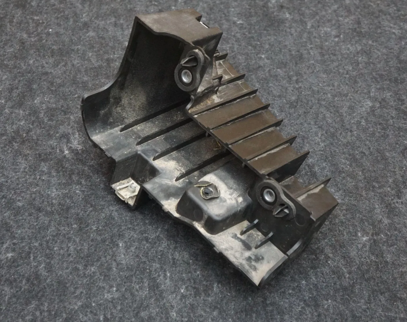 1816611-00-B Переднє посилення порога-ступені — права сторона FRONT ROCKER STEP REINFORCEMENT – RIGHT HAND