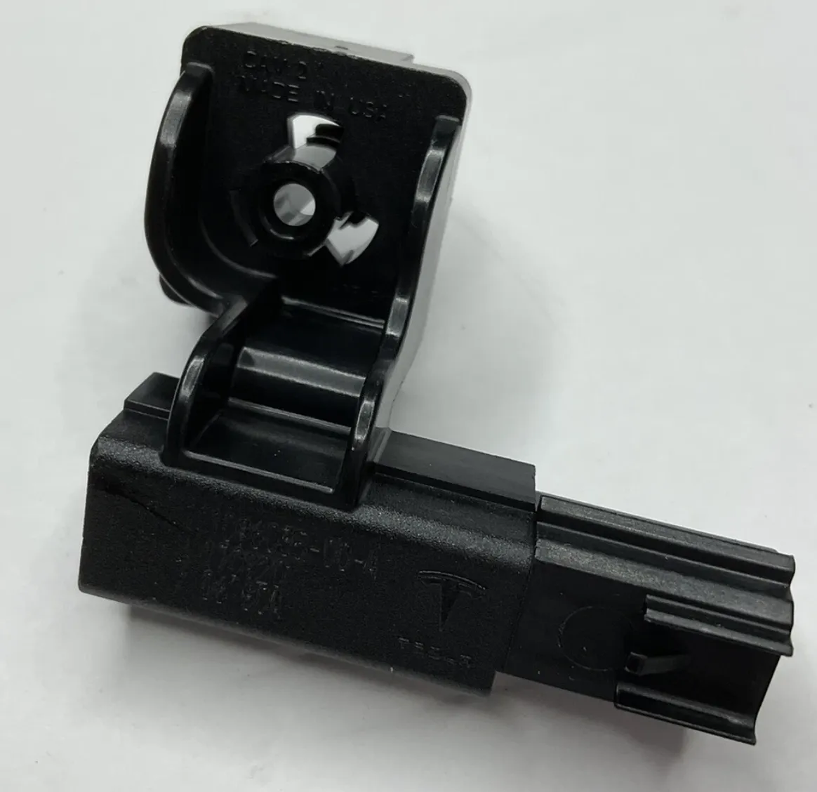 1096035-00-A Датчик положення напрямної сидіння першого ряду FIRST ROW SEAT TRACK POSITION SENSOR