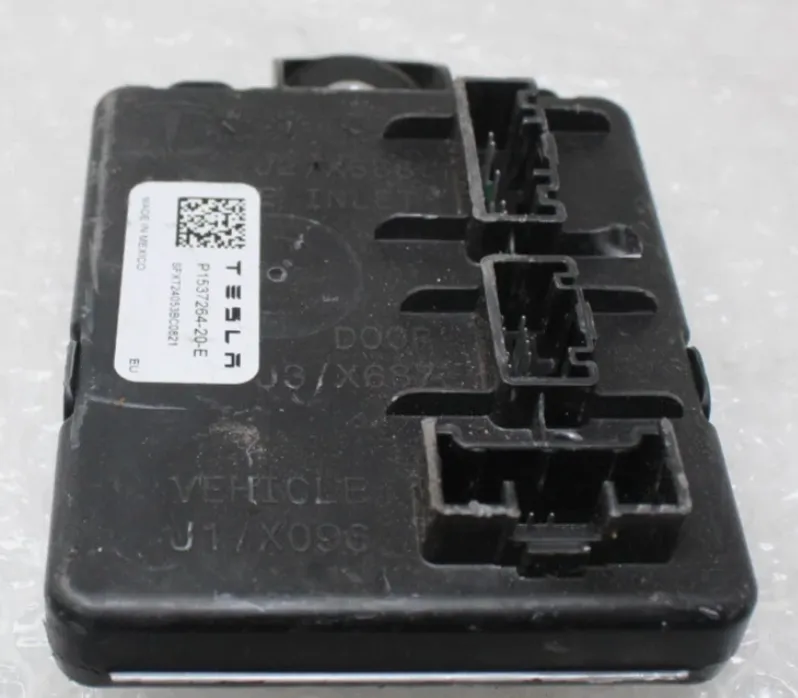 1537264-40-F Блок керування зарядним портом (ECU) в зборі покоління 4 ASSEMBLY CHARGE PORT CONTROLLER ECU GEN 4