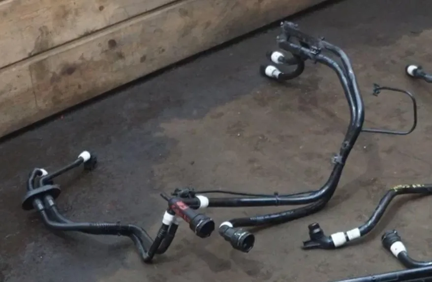 1871819-00-G Шланг – комплект охолоджуючої рідини для акумулятора HOSE- BATTERY COOLANT BUNDLE