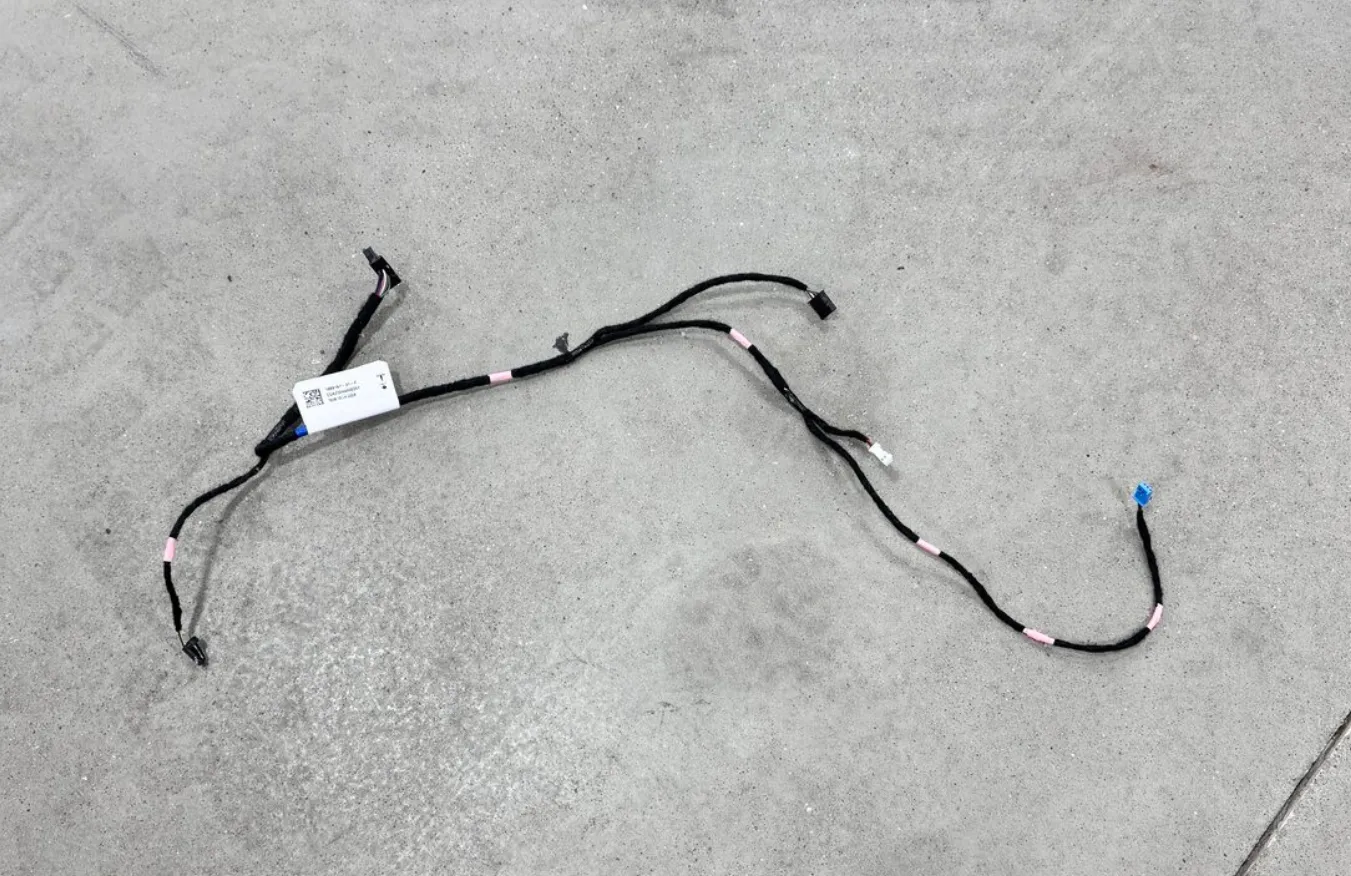 1682255-00-F Жгут — ліва обшивка A-стійки HARNESS-LEFT A-TRIM