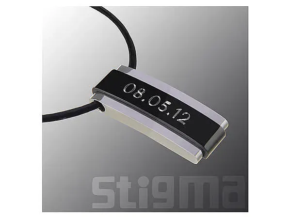 Hochwertiger Anhänger für Herren mit individueller Gravur Hochwertiger Anhänger für Herren mit individueller Gravur