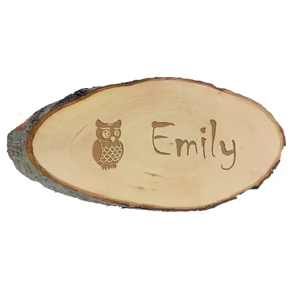 Namensschild aus Holz für das Kinderzimmer Namensschild aus Holz für das Kinderzimmer