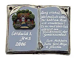 Keramikschild als Buch für Ehrungen und besondere Anlässe - Größe: 20x14 cm Keramikschild als Buch für Ehrungen und besondere Anlässe - Größe: 20x14 cm