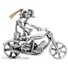 Schraubenmännchen - Paar auf Motorrad Schraubenmännchen - Paar auf Motorrad