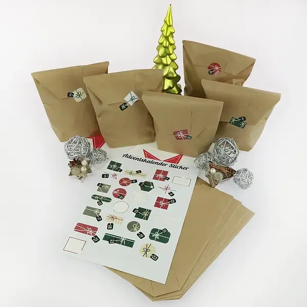 24 Adventskalender Aufkleber auf einem A4 Bogen Design Christmas Label 24 Adventskalender Aufkleber auf einem A4 Bogen Design Christmas Label