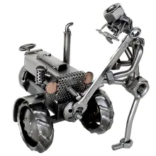 Schraubenmännchen Traktormechaniker Schraubenmännchen Traktormechaniker