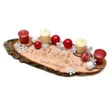 Moderner Adventskranz mit Schneeflocken und eigenem Namen graviert Moderner Adventskranz mit Schneeflocken und eigenem Namen graviert