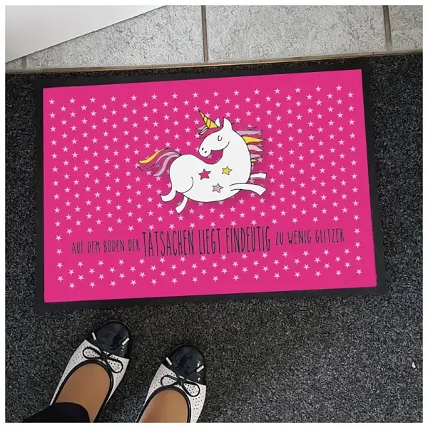 Einhorn Fußmatte "Auf dem Boden der Tatsachen liegt eindeutig zu wenig Glitzer" Einhorn Fußmatte "Auf dem Boden der Tatsachen liegt eindeutig zu wenig Glitzer"