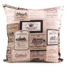 Dekokissen Design Chateau Weinetiketten 40 x 40 cm Dekokissen Design Chateau Weinetiketten 40 x 40 cm