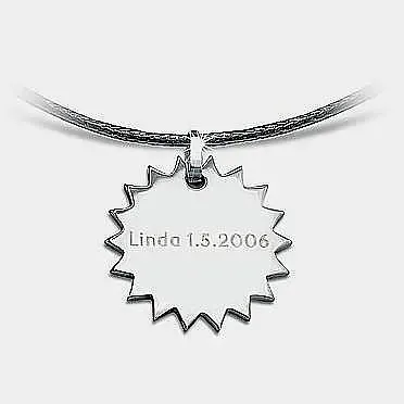 Exklusiver Stern-Anhänger mit individueller Wunschgravur Exklusiver Stern-Anhänger mit individueller Wunschgravur