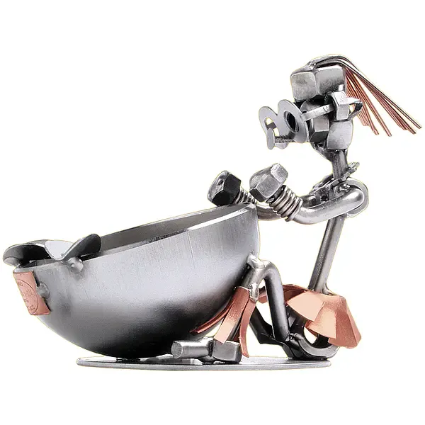 Schraubenfrau Bongospieler als Aschenbecher Schraubenfrau Bongospieler als Aschenbecher