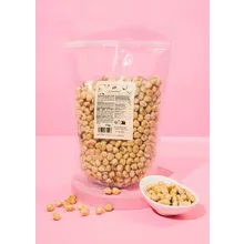 Leicht geröstete und blanchierte Haselnusskerne 1 kg Leicht geröstete und blanchierte Haselnusskerne 1 kg
