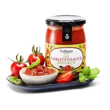Die Tomatensauce mit Basilikum Die Tomatensauce mit Basilikum