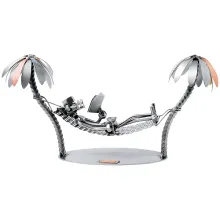 Schraubenmännchen Mann an der Südsee in einer Hängematte Schraubenmännchen Mann an der Südsee in einer Hängematte