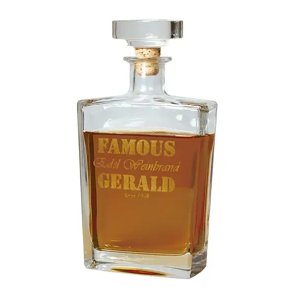 Karaffe Style mit Glasstopfen mit Ihrem Wunschnamen Karaffe Style mit Glasstopfen mit Ihrem Wunschnamen