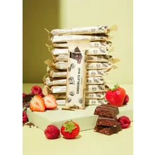 Veganer Bio Schokoriegel mit Beeren 12 x 50 g Veganer Bio Schokoriegel mit Beeren 12 x 50 g