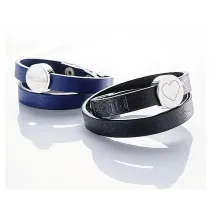 Exklusives Armband aus Leder mit individueller Gravur Exklusives Armband aus Leder mit individueller Gravur