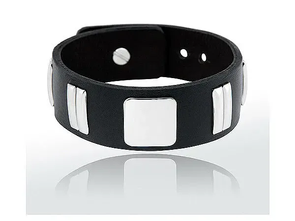 Exklusiv stylisches Armband in Leder und Chrom Exklusiv stylisches Armband in Leder und Chrom