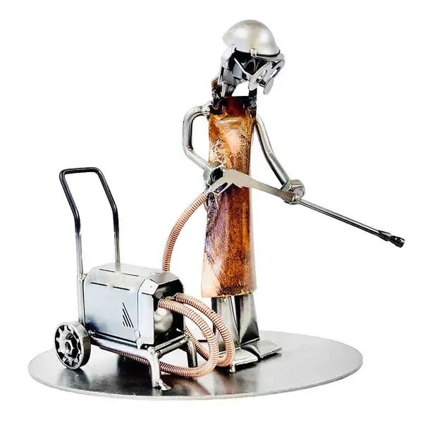 Schraubenmännchen mit Hochdruckreiniger Schraubenmännchen mit Hochdruckreiniger