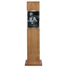Leuchtstele mit individuellem Glasfoto in 3D Optik Leuchtstele mit individuellem Glasfoto in 3D Optik