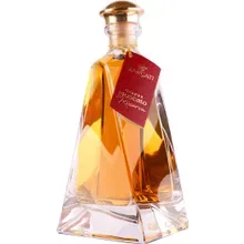 Marcati Grappa Decanter Vetra di Boemia Moscato Riserva 0,5l Marcati Grappa Decanter Vetra di Boemia Moscato Riserva 0,5l