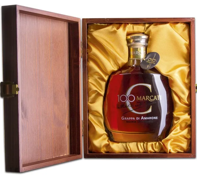 100 Marcati Grappa di Amarone Riserva Centenario in Holzschatulle 100 Marcati Grappa di Amarone Riserva Centenario in Holzschatulle
