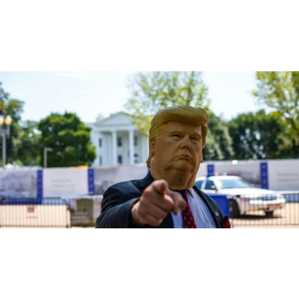 Trump pressures banks to make deal with crypto firms over market structure bill Trump pressures banks to make deal with crypto firms over market structure bill