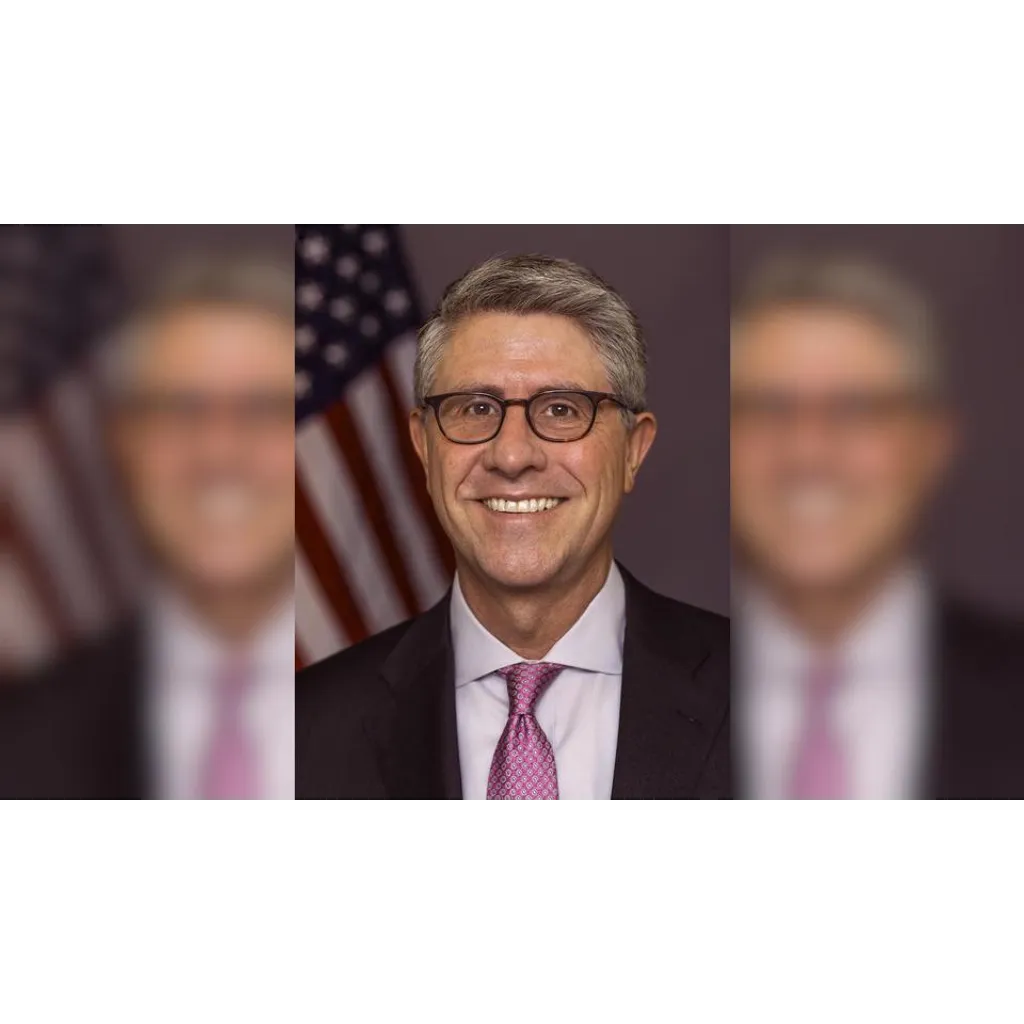 Securitize names ex-SEC official Brett Redfearn as president ahead of public listing Securitize names ex-SEC official Brett Redfearn as president ahead of public listing