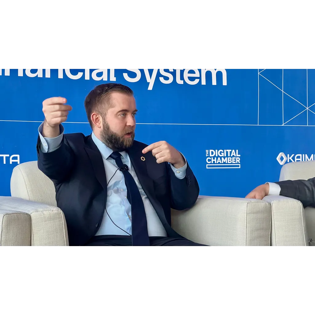 Chainlink and ICE bring FX, metals on-chain Chainlink and ICE bring FX, metals on-chain