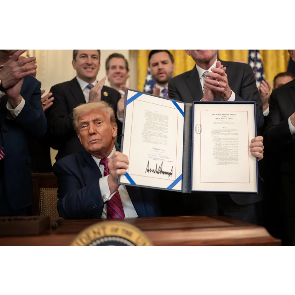 US Lawmaker sounds alarm on GENIUS bill, says it’s a CBDC Trojan Horse US Lawmaker sounds alarm on GENIUS bill, says it’s a CBDC Trojan Horse