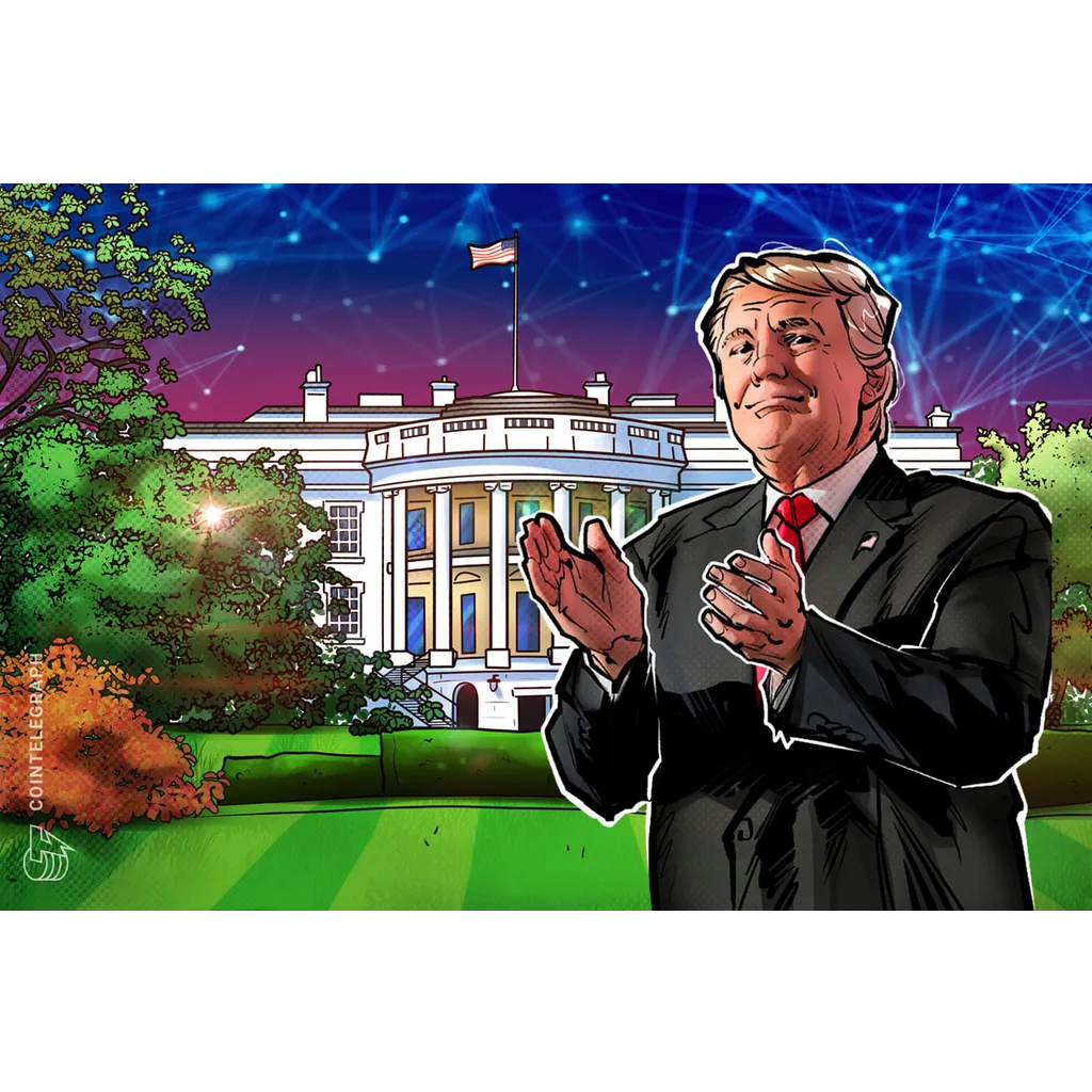 Golden Trump statue holding Bitcoin appears in Washington DC Golden Trump statue holding Bitcoin appears in Washington DC