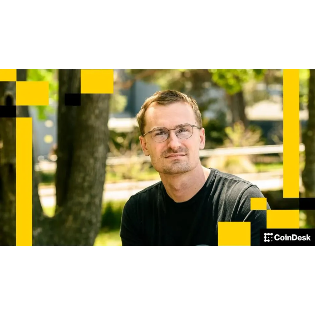 Base’s creator coin push faces community backlash as sentiment turns on X Base’s creator coin push faces community backlash as sentiment turns on X