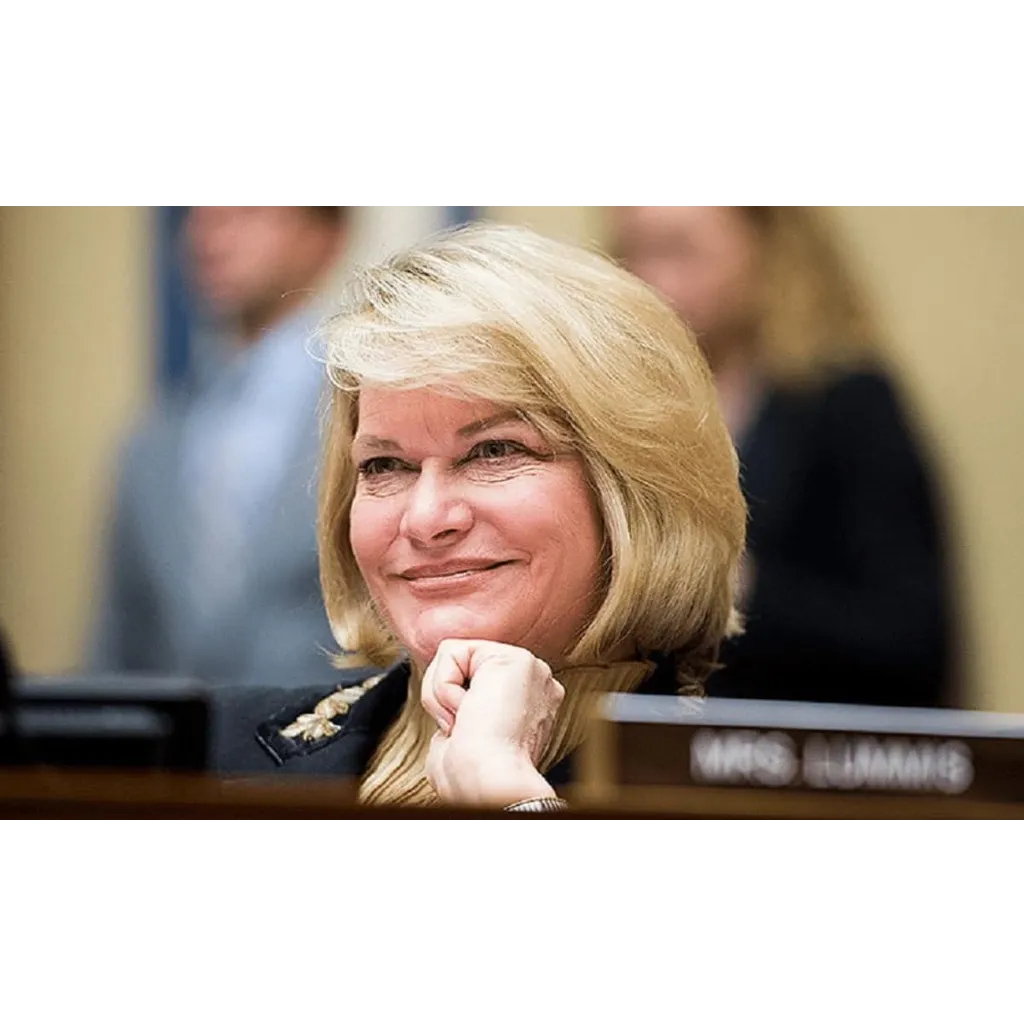 Crypto Market Structure Bill Close to Passing: Senator Lummis Crypto Market Structure Bill Close to Passing: Senator Lummis