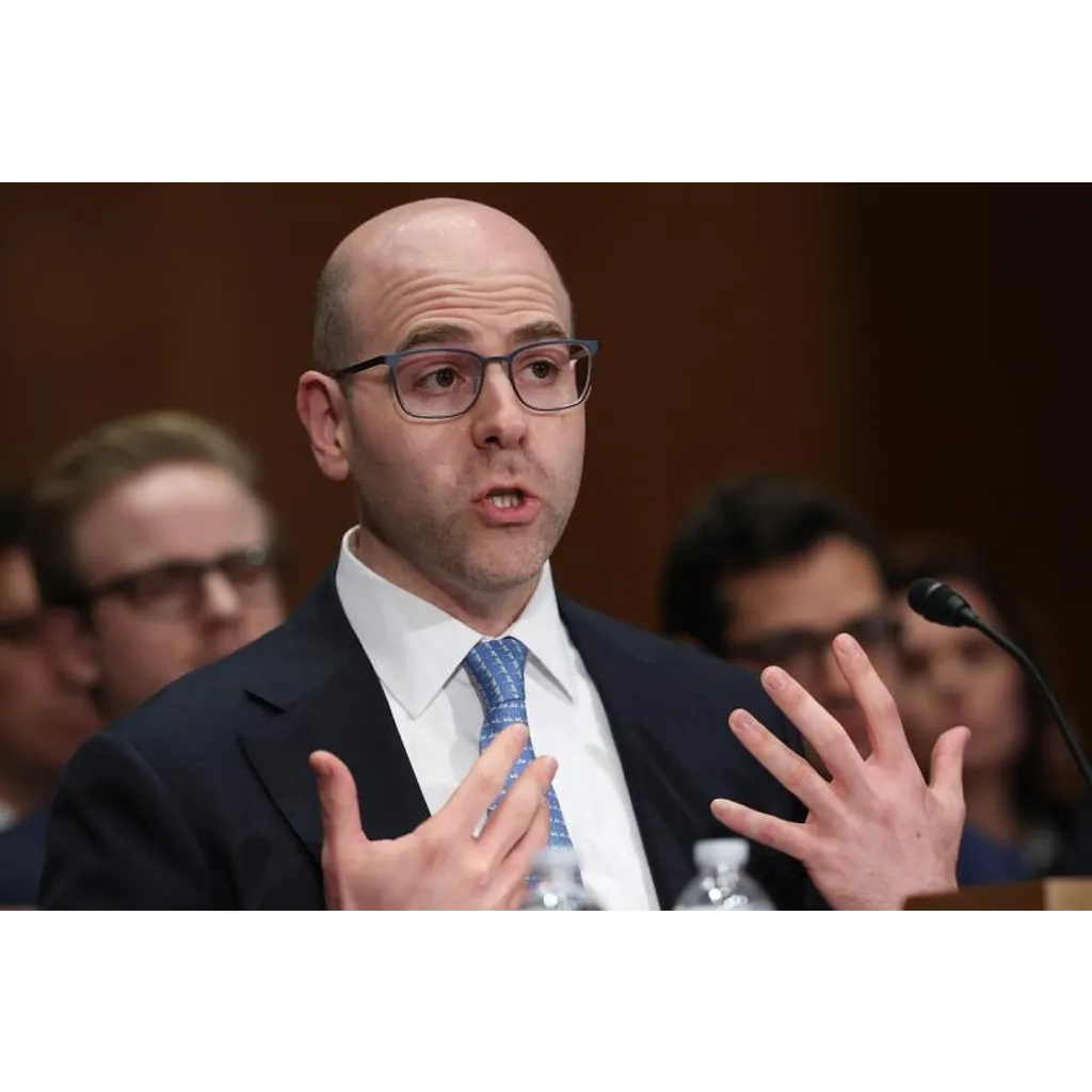U.S. Fed’s Miran says policy must adjust to stablecoin boom that reach T U.S. Fed’s Miran says policy must adjust to stablecoin boom that reach T