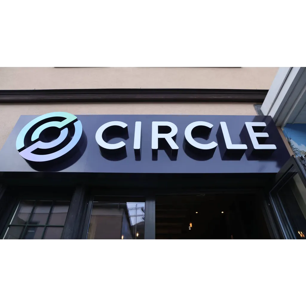 Circle raises .1 billion in upsized IPO, prices shares at – CoinJournal Circle raises .1 billion in upsized IPO, prices shares at – CoinJournal