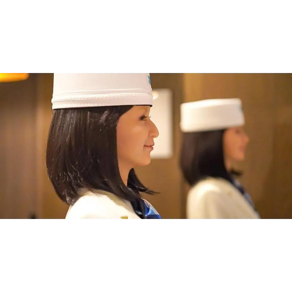 Hotels Are Staffing Robots—and Guests Are Freaking Out – Decrypt Hotels Are Staffing Robots—and Guests Are Freaking Out – Decrypt