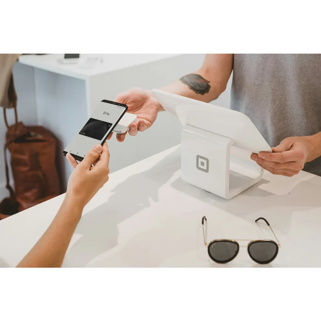 Crypto Adoption: Apple, X, Airbnb Eye Stablecoin Integration Crypto Adoption: Apple, X, Airbnb Eye Stablecoin Integration