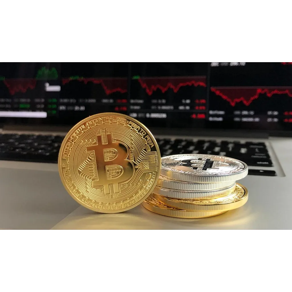 Bitcoin Over Country? Peter Schiff Thinks Trump’s Priorities Are Off Bitcoin Over Country? Peter Schiff Thinks Trump’s Priorities Are Off