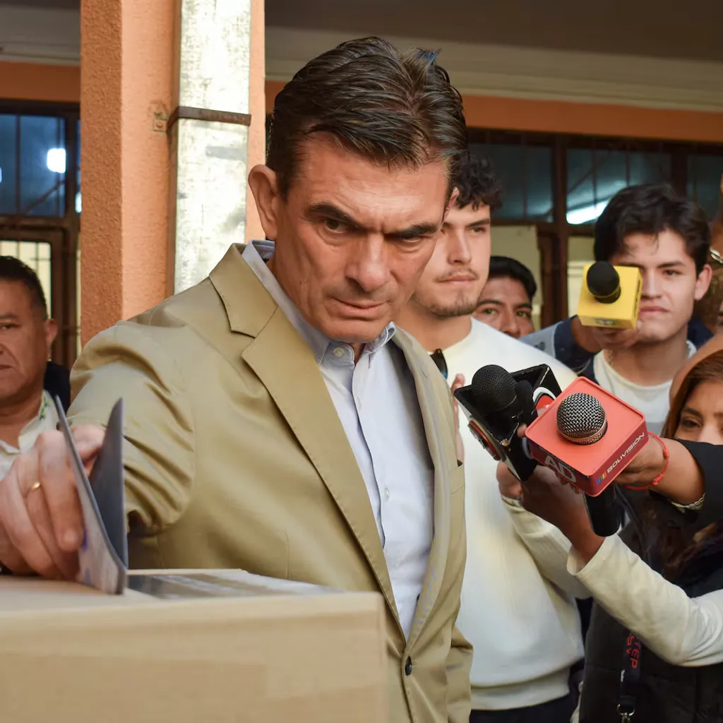 Bolivia new leader declares war on corruption with blockchain technology Bolivia new leader declares war on corruption with blockchain technology