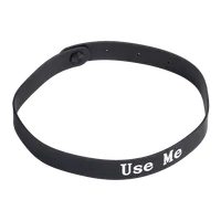 Halsband mit Aufschrift USE ME Halsband mit Aufschrift USE ME