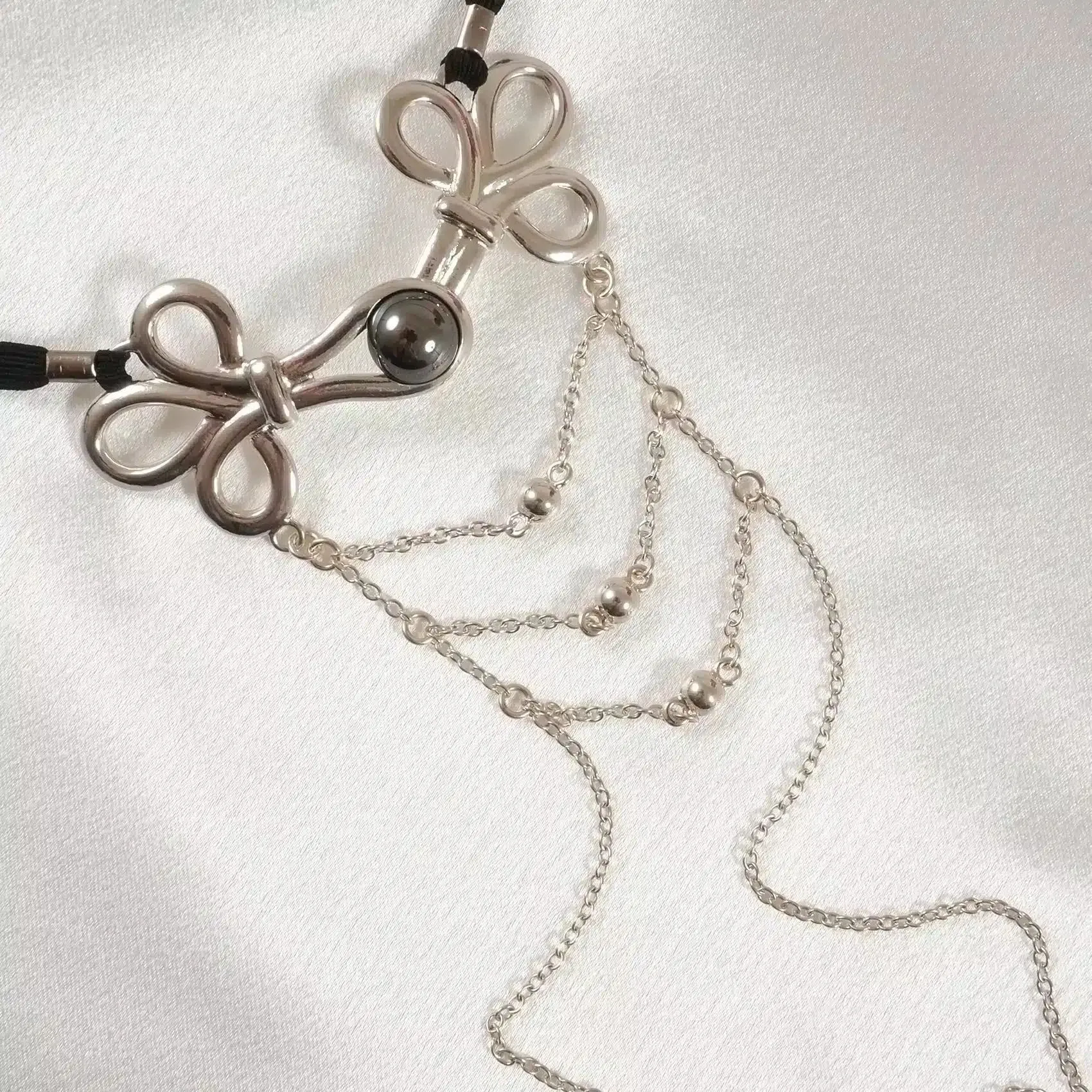 Sylvie Monthulé - G-String Brandenburg Caress | Silber Größe 44 – Bild 2