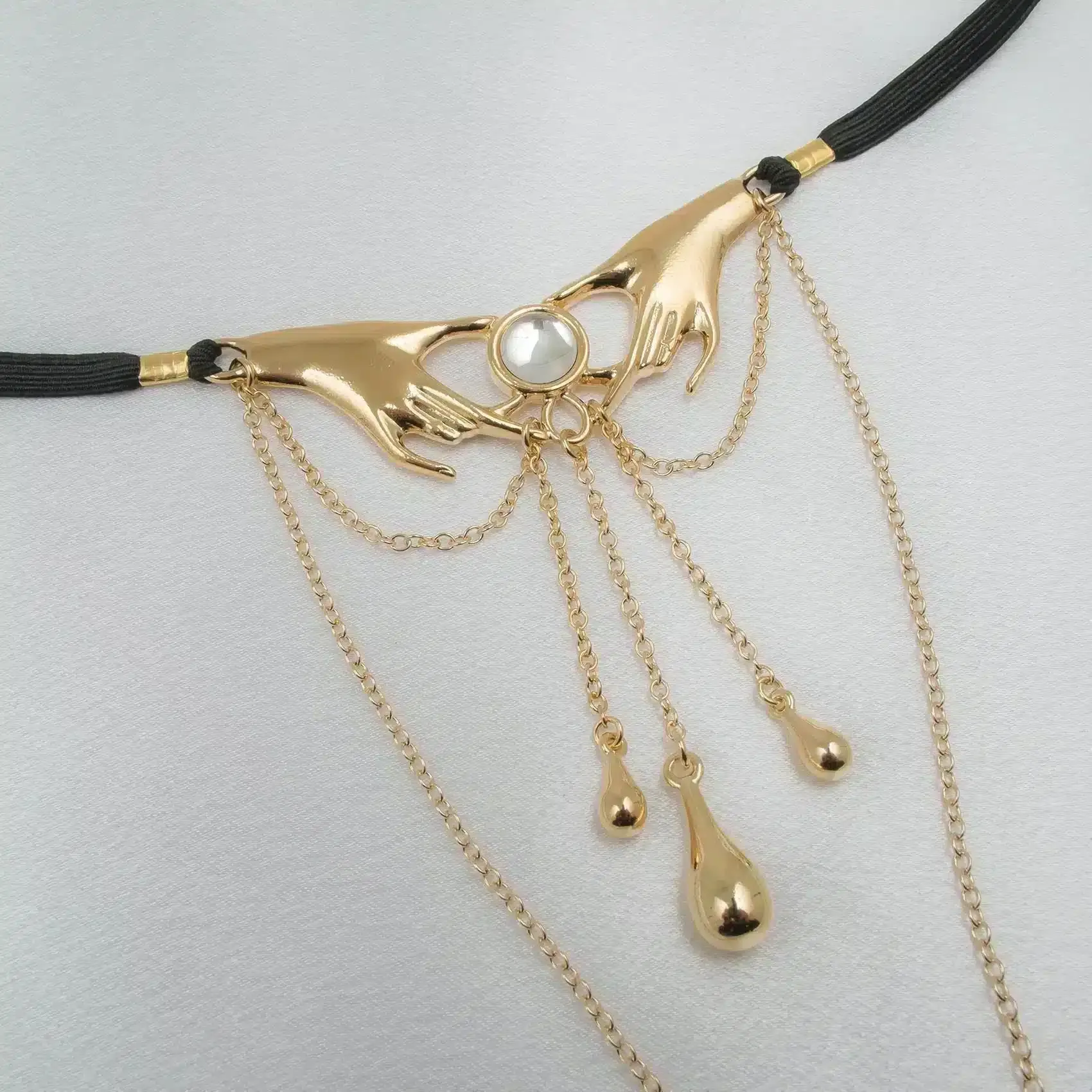 Sylvie Monthulé - G-String-Schmuck Secret Caress | Gold Größe 48 – Bild 2