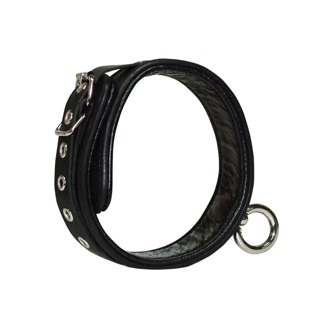 Halsfessel aus schwarzem Echtleder mit Ring der O Halsfessel aus schwarzem Echtleder mit Ring der O