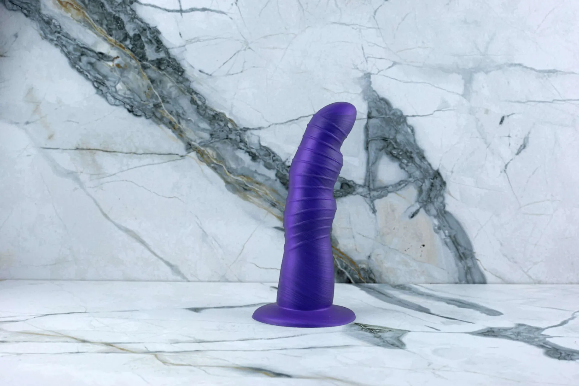 Ylva & Dite - Rhea Schillerndes Violett Ylva & Dite - Rhea Schillerndes Violett