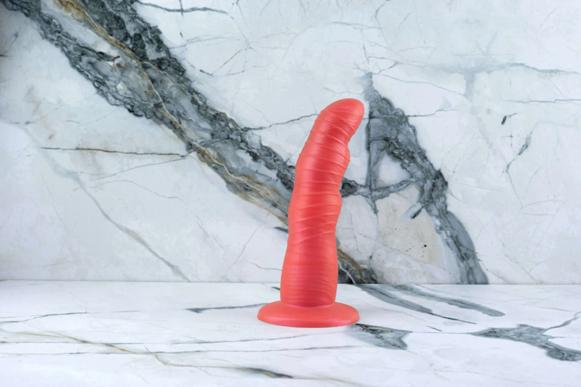 Ylva & Dite - Rhea Hellrot Ylva & Dite - Rhea Hellrot