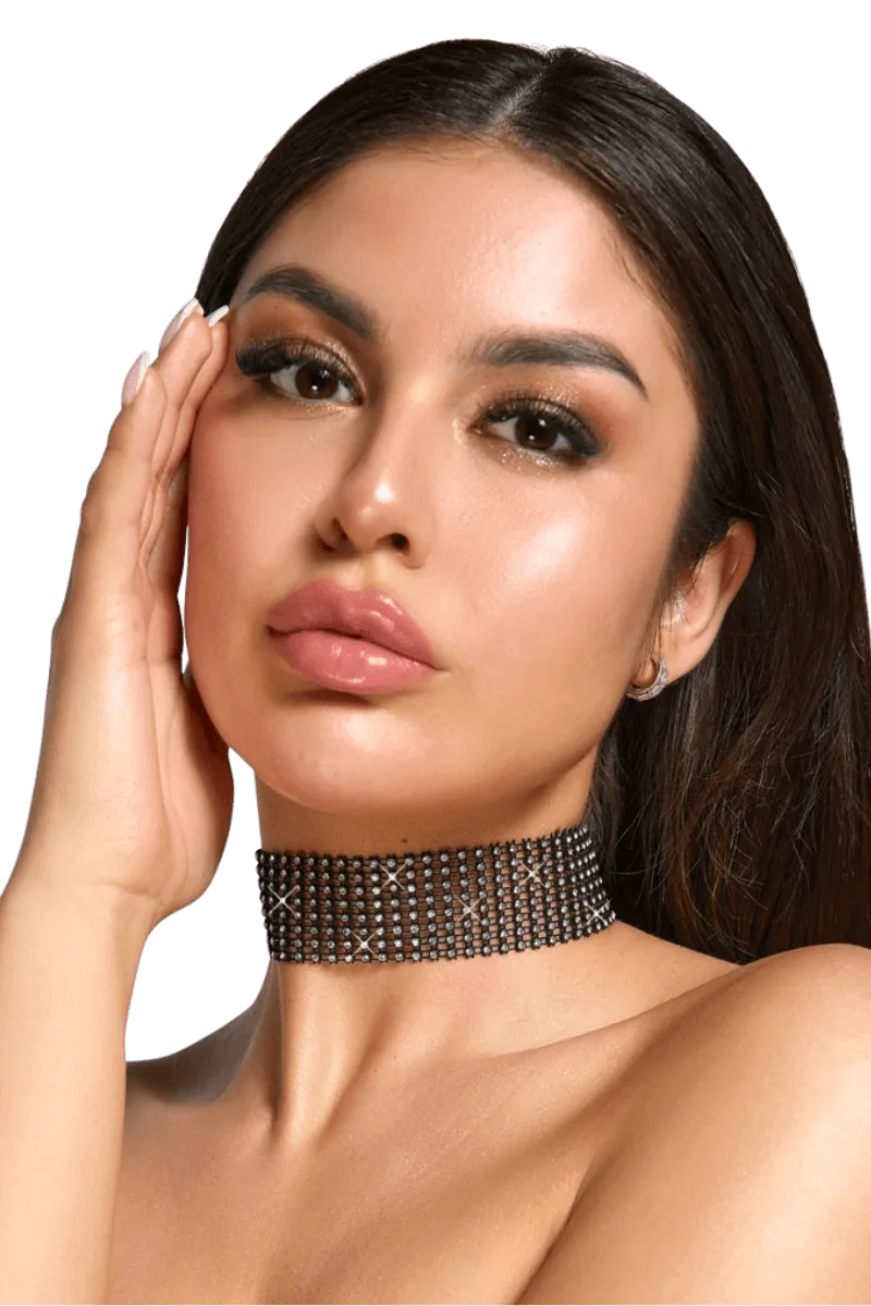 Halsband mit Strasssteinen Halsband mit Strasssteinen