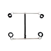 Double Spreader Bar: Doppelspreizstange mit Soft-Fesseln, schwarz/silber Double Spreader Bar: Doppelspreizstange mit Soft-Fesseln, schwarz/silber