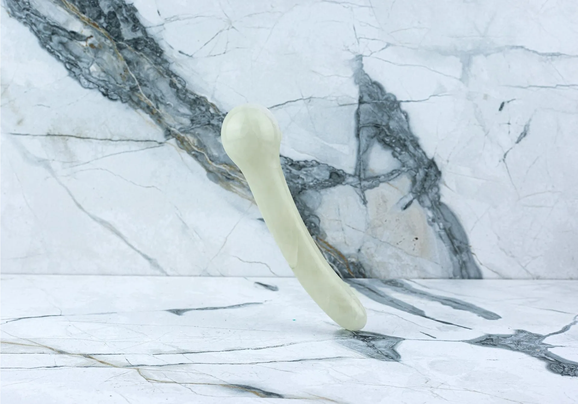 Kristall Dildo Olivia - Klarer Quarz – Bild 2